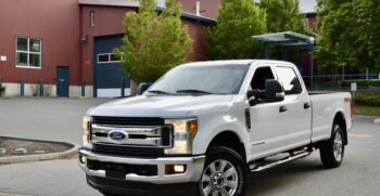 2017 Ford F350 SuperDuty 6.7L XLT Long BOX FX4