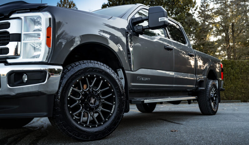 2023 Ford F-350 XLT 6.7L PowerStroke Turbo Diesel F350 FX4 full