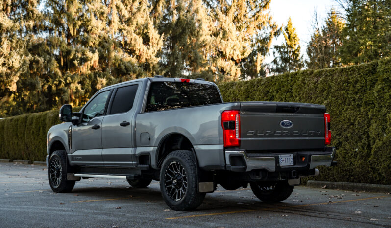 2023 Ford F-350 XLT 6.7L PowerStroke Turbo Diesel F350 FX4 full